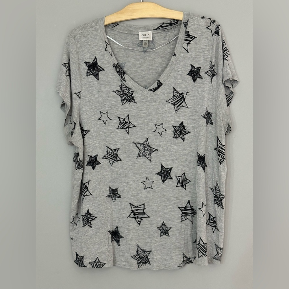 Cupio Women’s Star Print Short Sleeve Shirt 1X